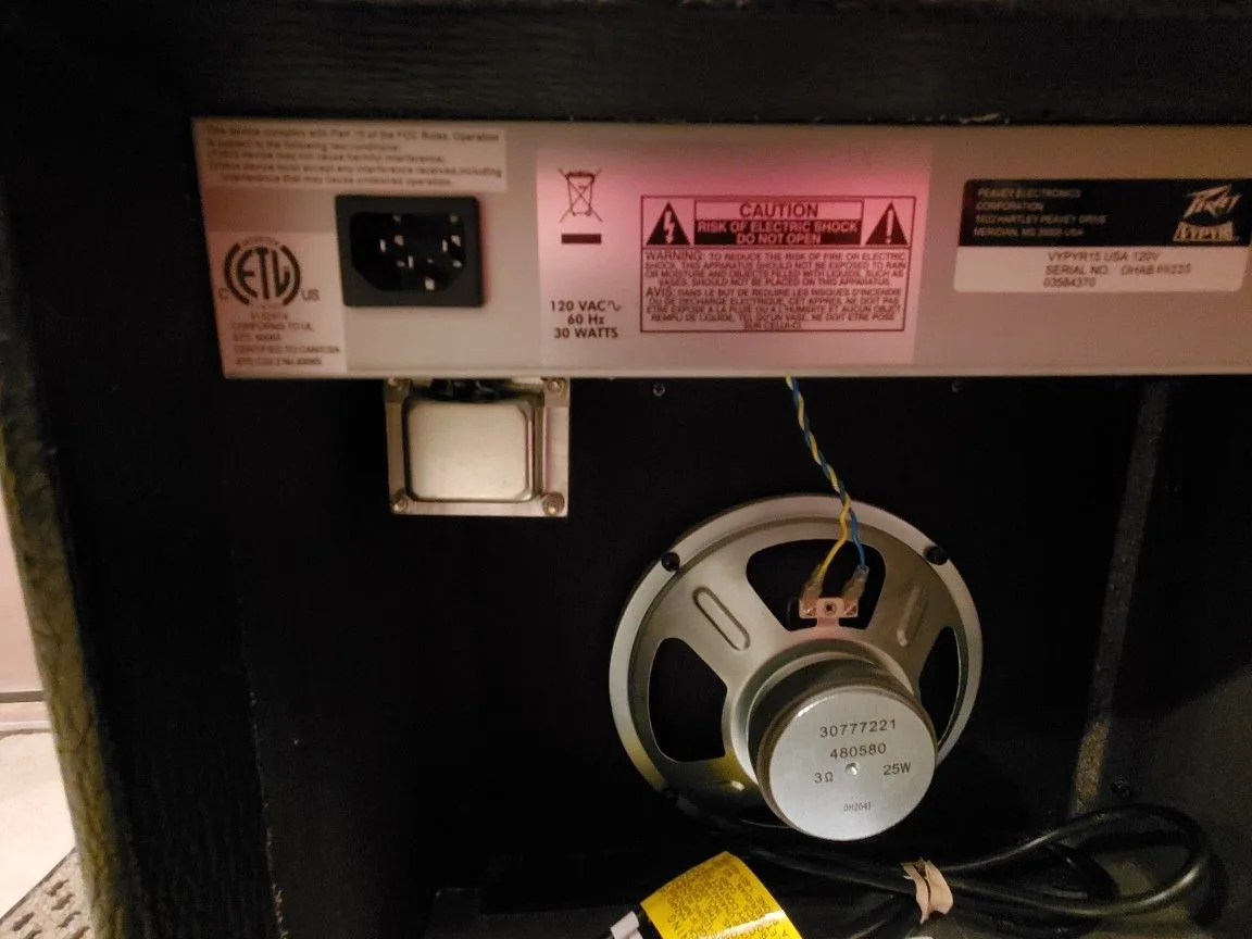 Peavey Vypyr 15 Modeling Combo Amp - 15 Watt - 1x8" image indicator(4)