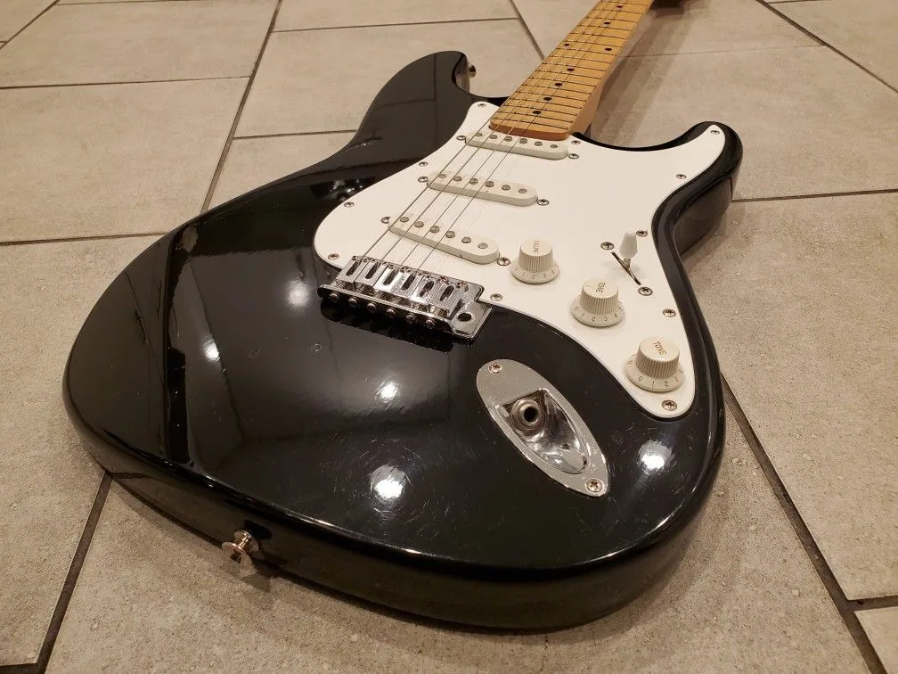 Gibson Epiphone S310 Batwing Stratocaster - Made In Korea image indicator(2)