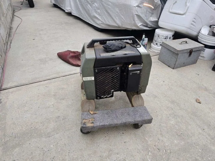 Coleman Powermate 1850 Portable Generator image indicator(4)