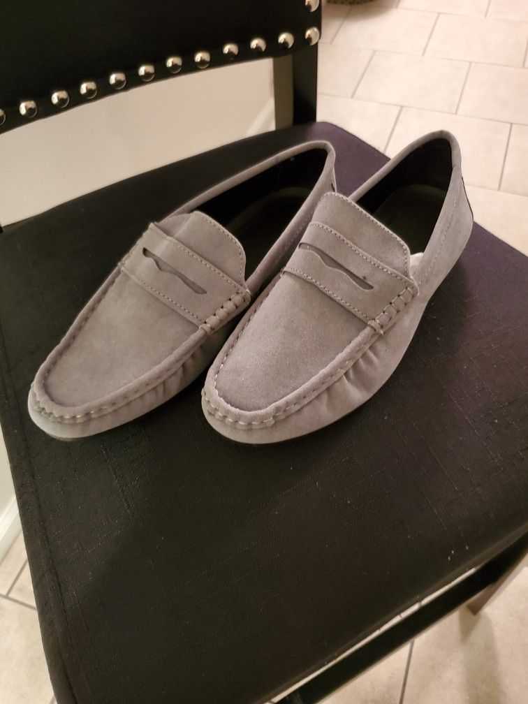 Men's Gray Suede Loafers - Size 8 - Brand New - photo 5