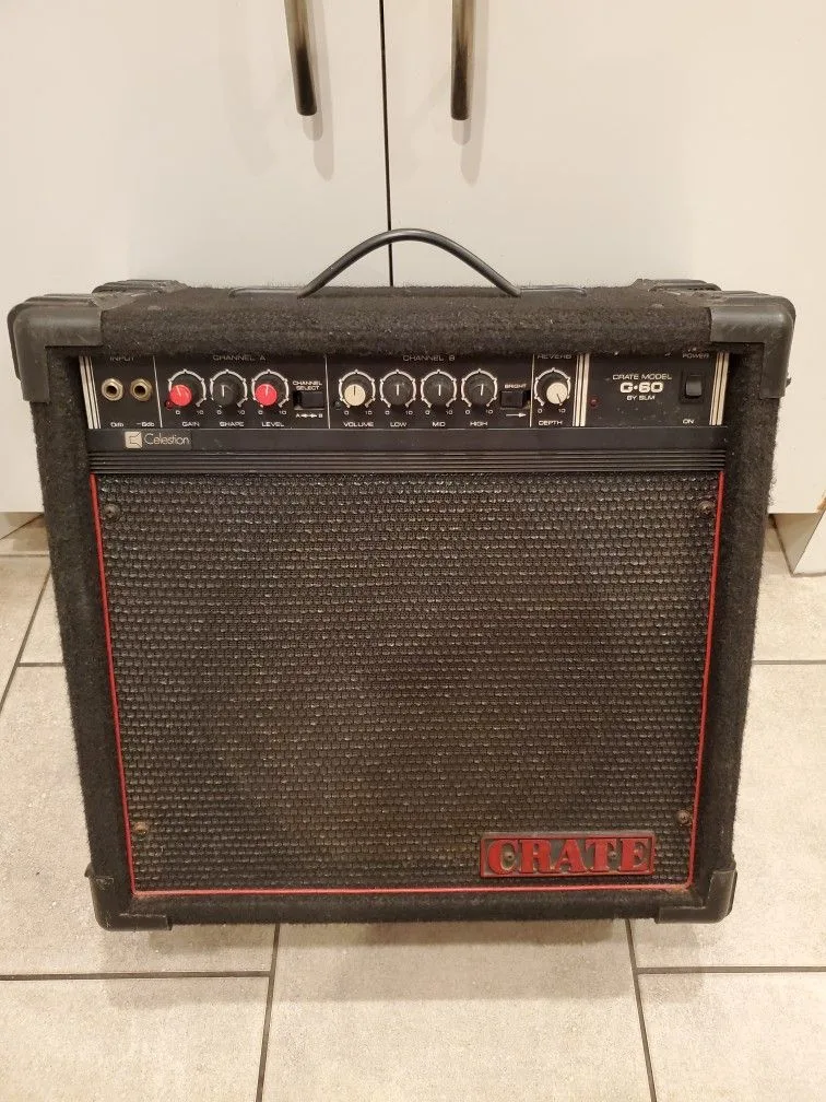 Guitar Amplifiers - Fender, Marshall, Peavey, and More image indicator(2)