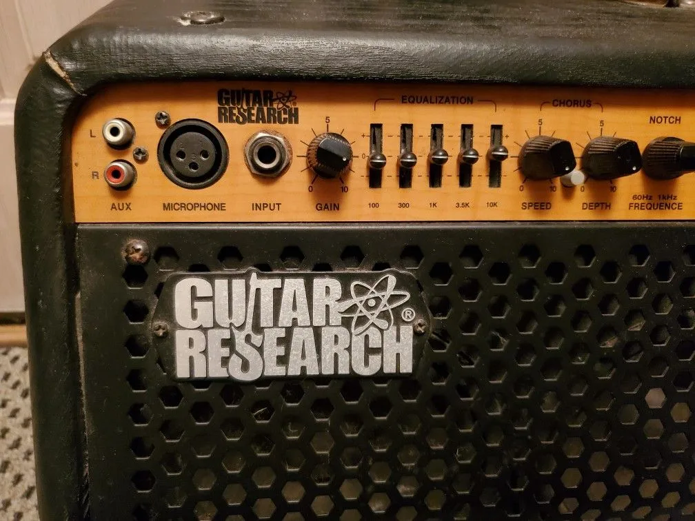 Guitar Amplifiers - Fender, Marshall, Peavey, and More image indicator(8)