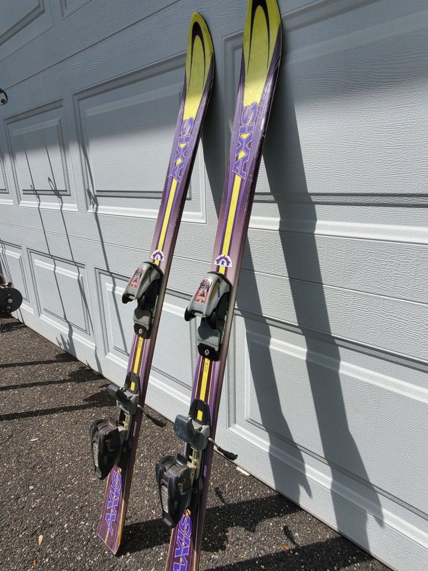 Axis Sundown Skis with Bindings