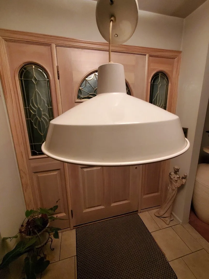 Contemporary Hanging Light Fixture thumbnail