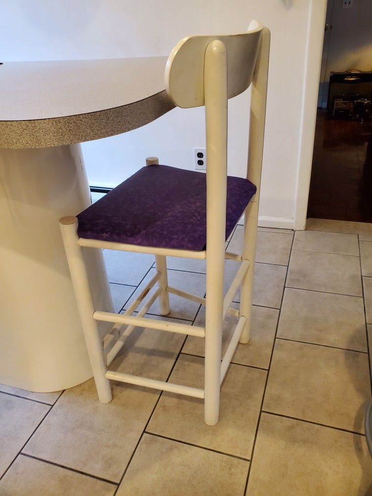 Pair of Wooden Bar Stools - photo 5