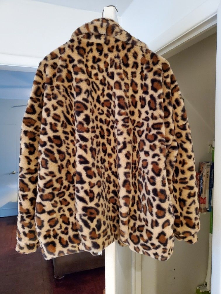 Woman's Leopard Jacket - New - photo 3