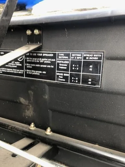 Agri-Fab 42" Spike Seeder Drop Spreader, 100lb image indicator(5)