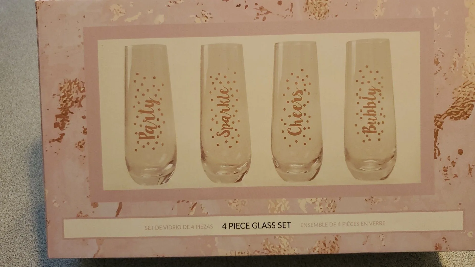 4 piece Glass Set thumbnail