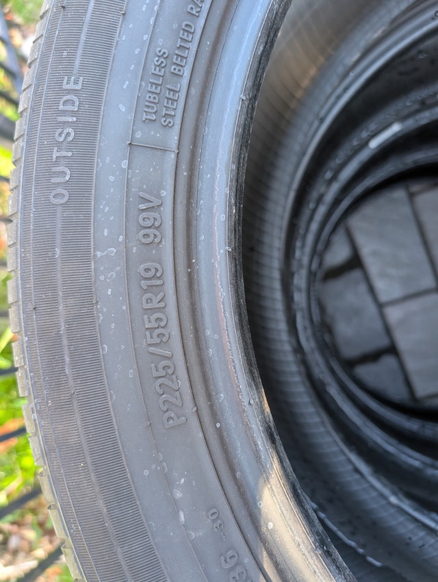 19’’ OEM Toyo A36 all season tires - photo 4