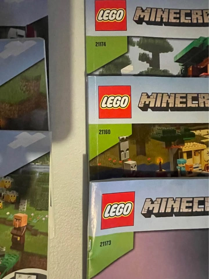 49 lbs of LEGO - Minecraft, Super Mario, Marvel, Batman - photo 5