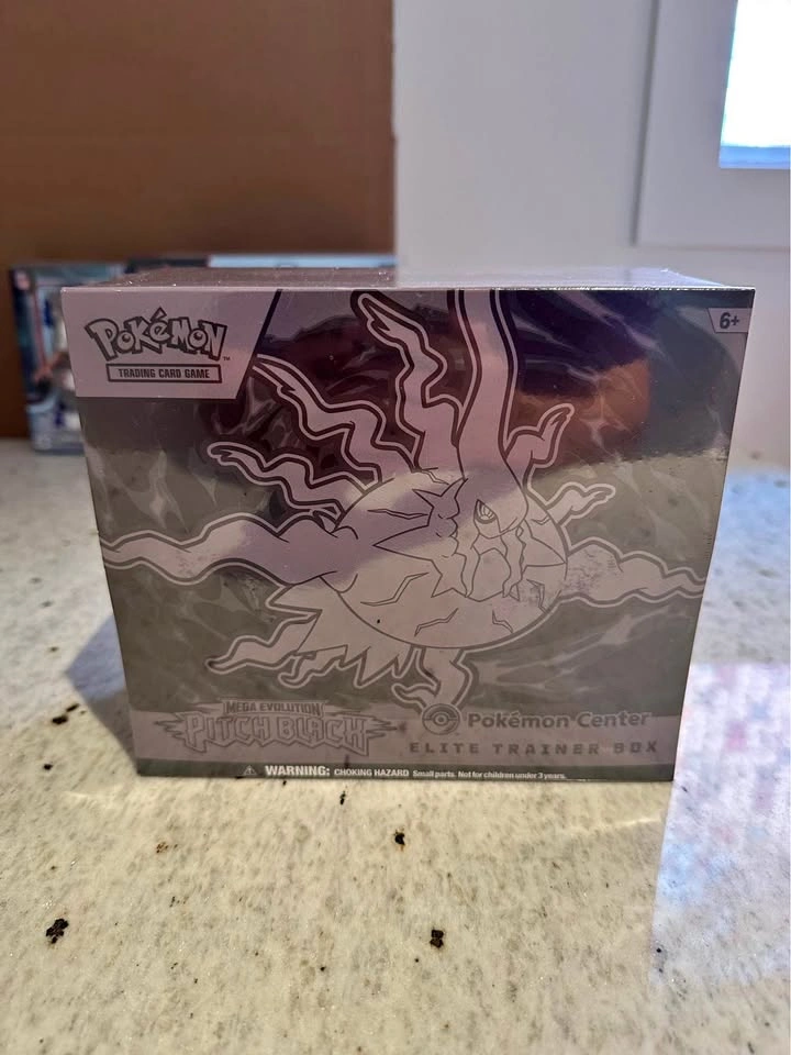 Pokemon Center Pitch Black ETB