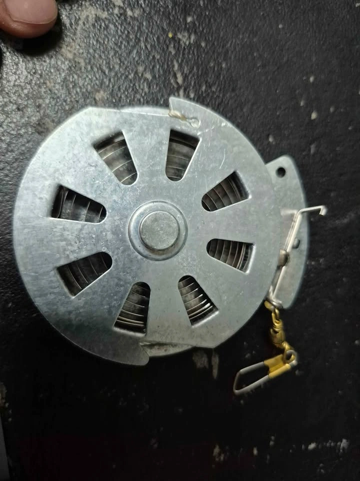 Yo Yo fishing reel - photo 2
