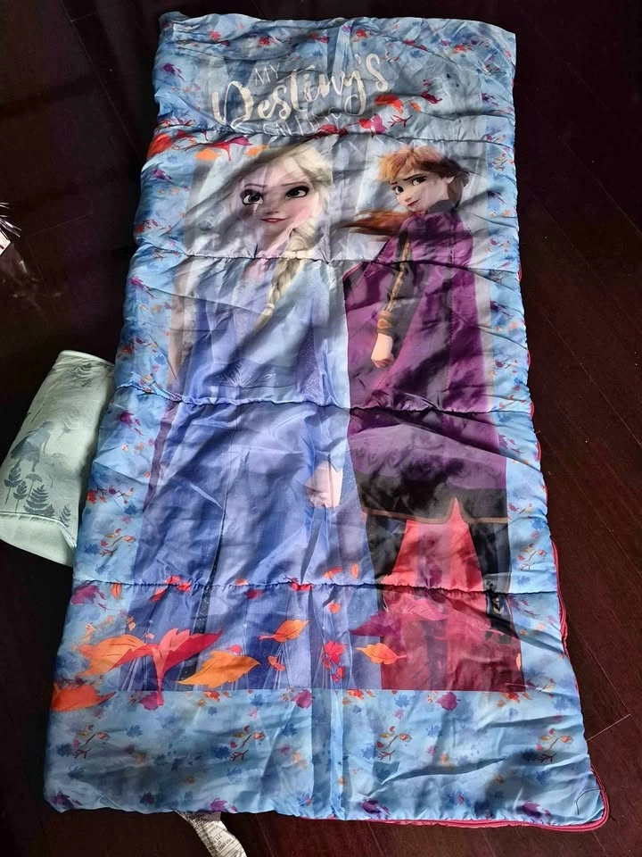 Kids Frozen sleeping bag