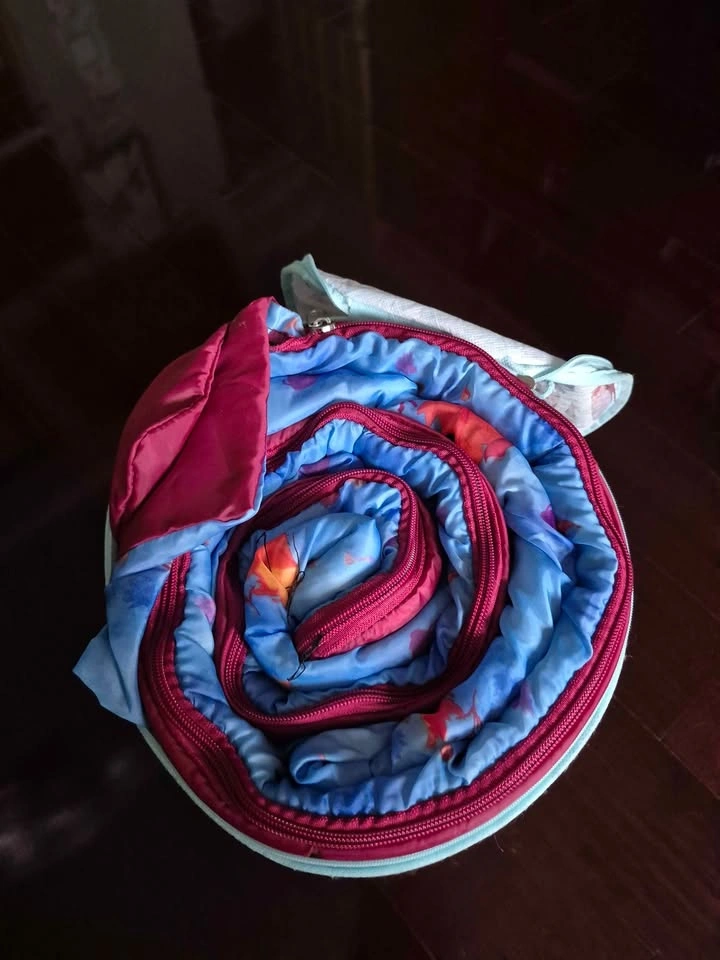 Kids Frozen sleeping bag - photo 2