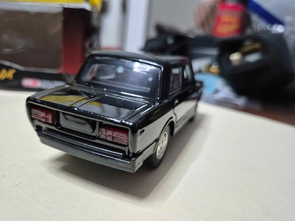 Russian Zhiguli die cast car model toy in a box - photo 4