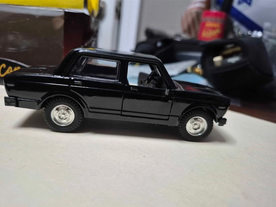 Russian Zhiguli die cast car model toy in a box - photo 5