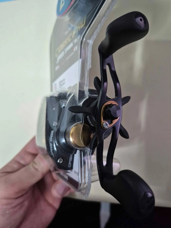 New Lew's Classic PRO baitcaster fishing reel - photo 2