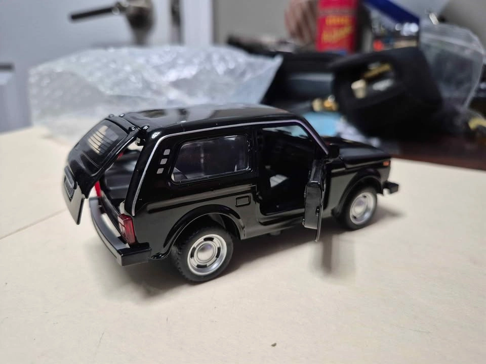 NIVA die cast car model toy with lights and sounds - photo 5