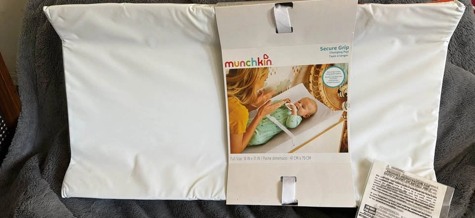Munchkin Changing Pad - photo 2