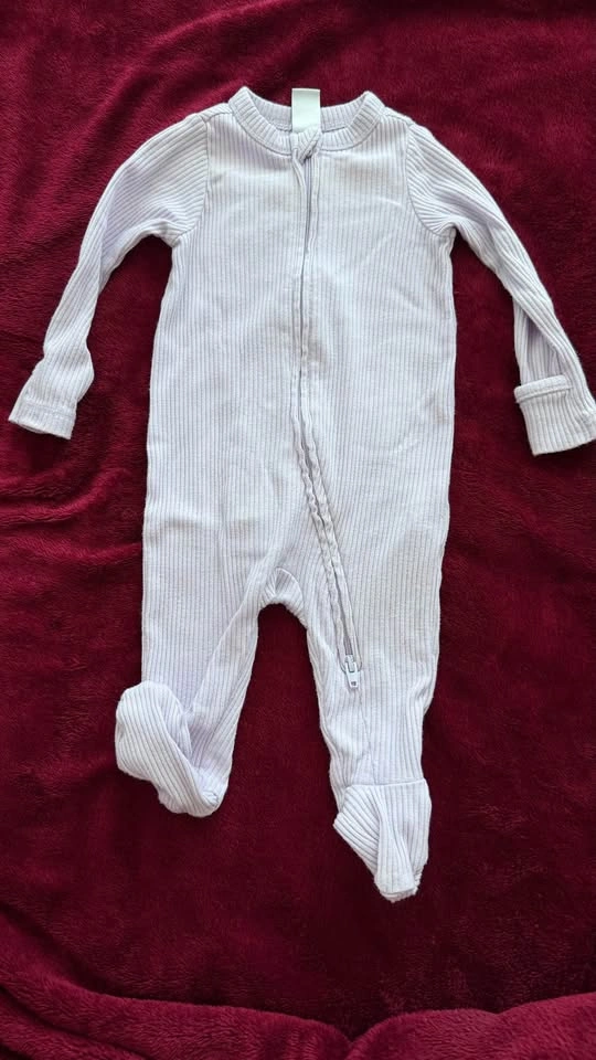 Baby clothes - photo 2