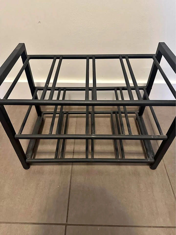 Black Metal 8-Bottle Wine Rack