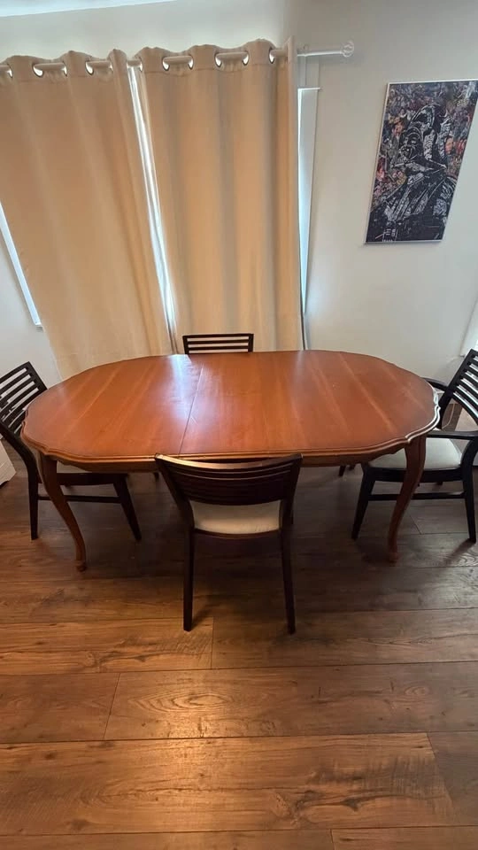 Extendable Dining Table with 4 Chairs - photo 3