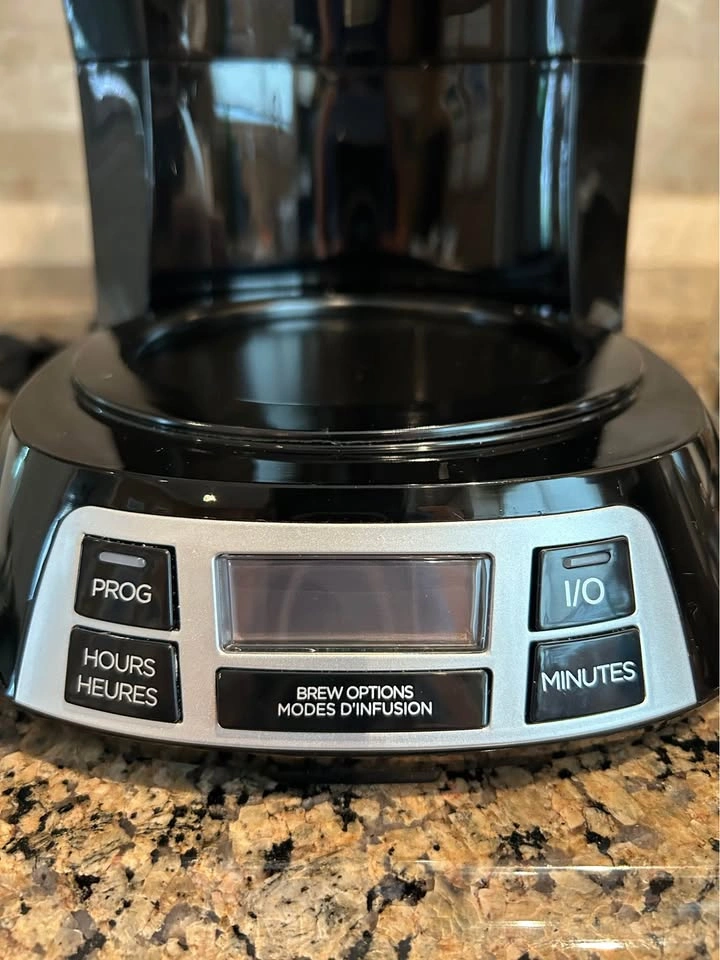 Brand New Hamilton Beach Programmable 12 Cup Coffee Maker - photo 4