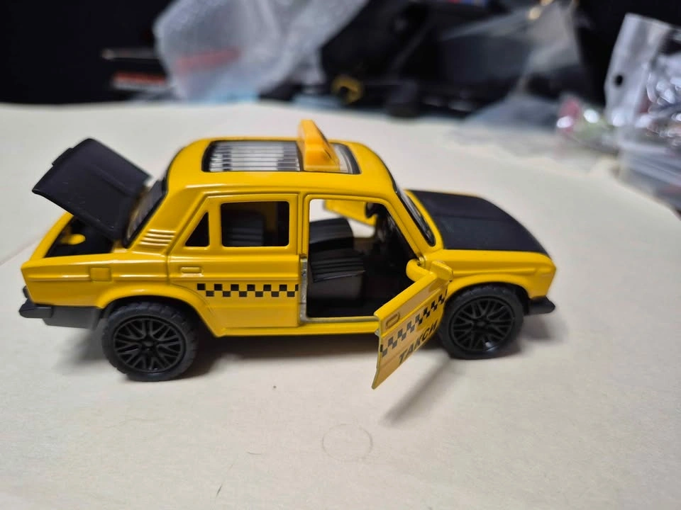 Russian Soviet Taxi car toy model - photo 4