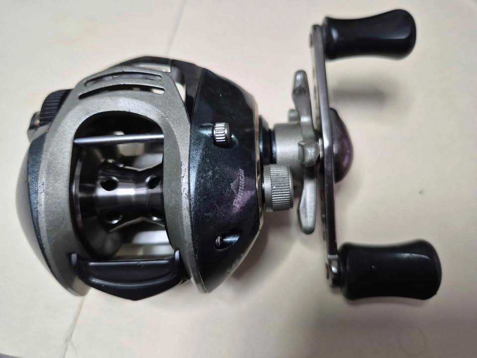 Pinnacle Vision baitcaster fishing reel - photo 2