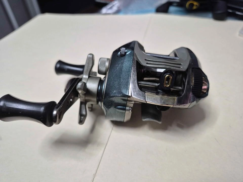 Pinnacle Vision baitcaster fishing reel - photo 4