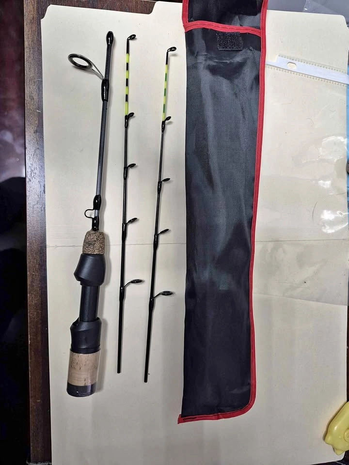 Ice fishing rod with 2 different power tips