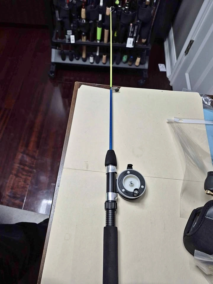 Ice fishing rod and reel combo