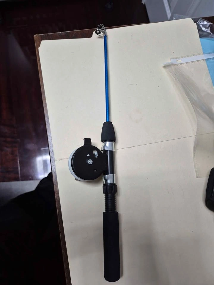 Ice fishing rod and reel combo - photo 3