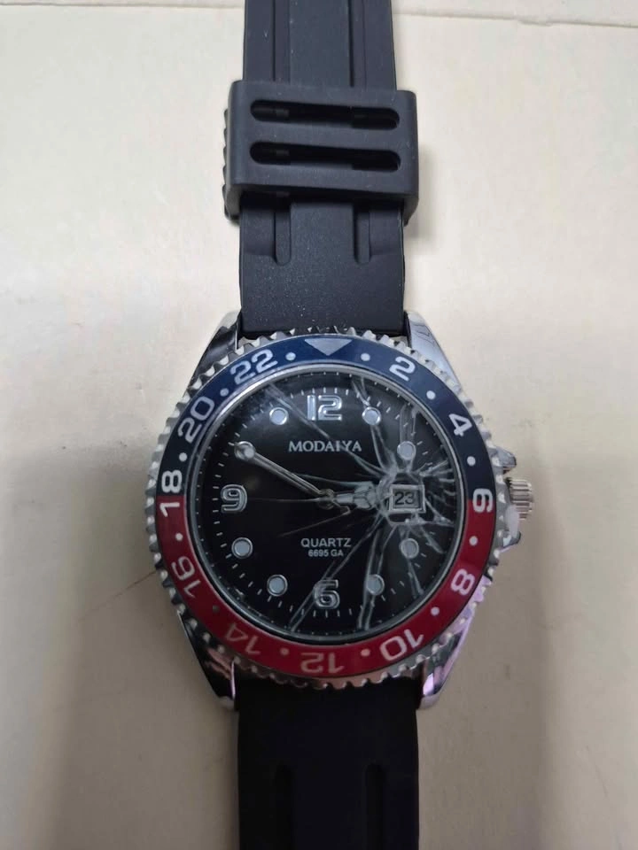 New mens watch brocken glass - photo 2