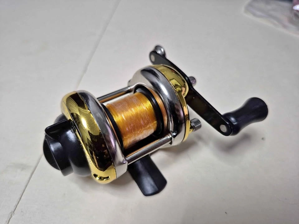 New Fishing reel