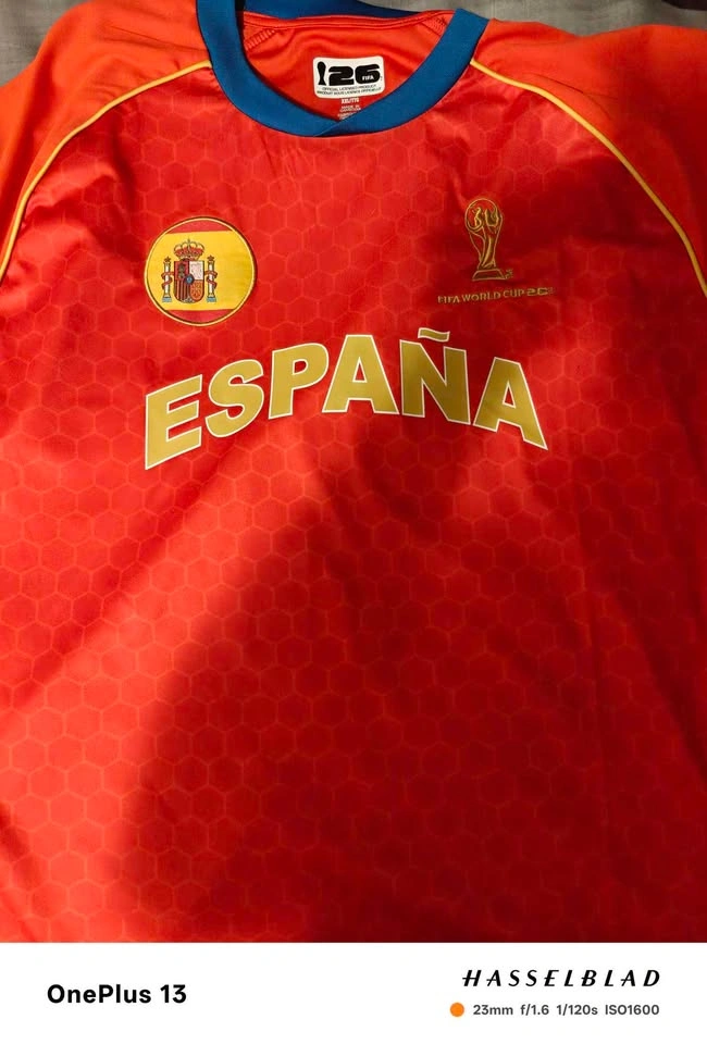 Spain Fifa 2026 Soccer Jersey XXL - photo 2