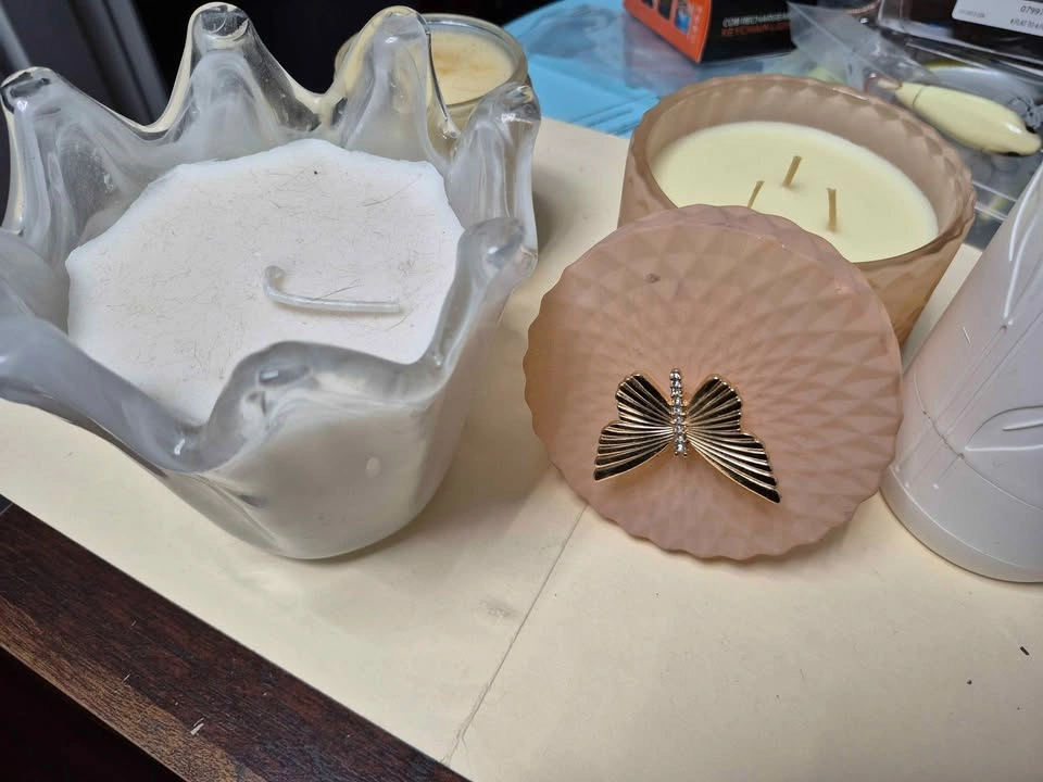 Candles and automatic scent dispenser - photo 2