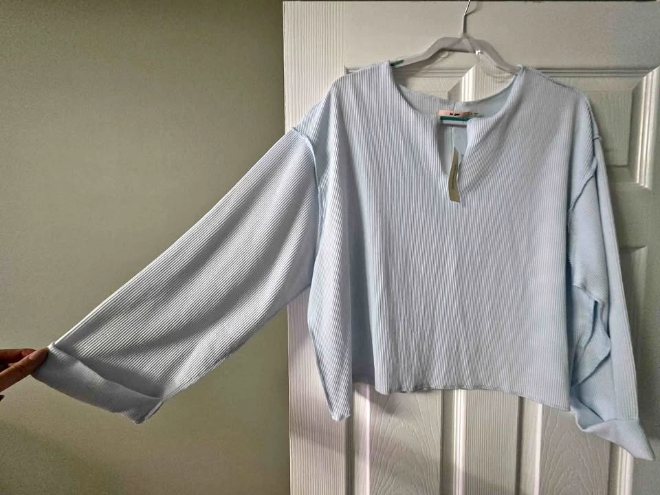 NWT Top