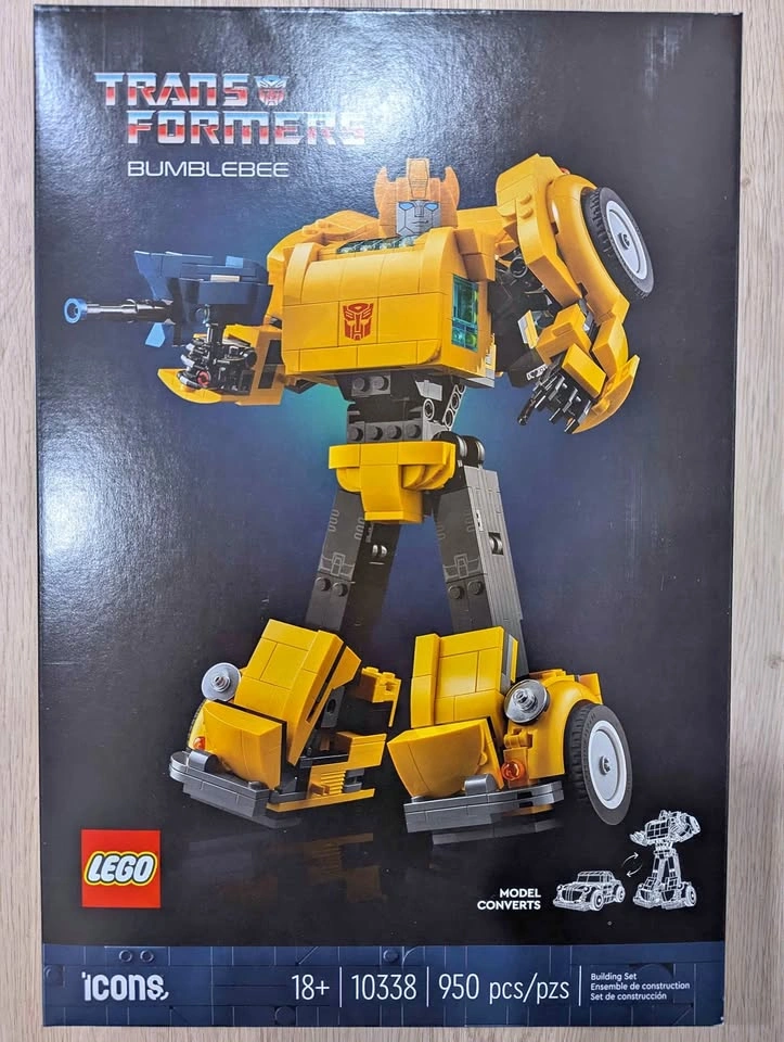 LEGO Icons 10338 Transformers Bumblebee