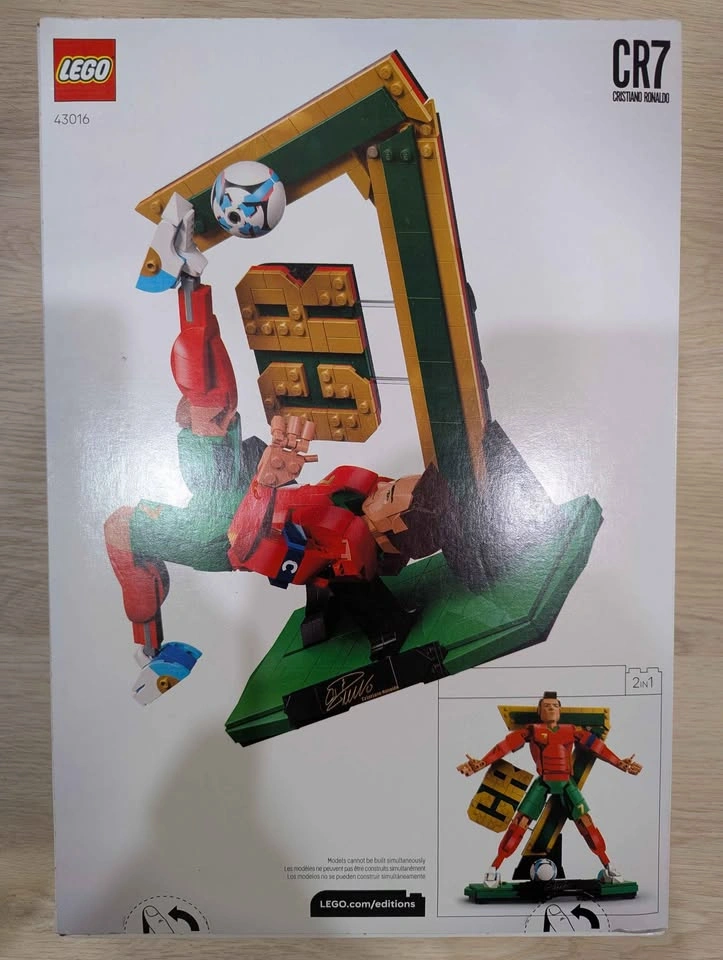 LEGO 43016 Cristiano Ronaldo – Soccer Legend - photo 3