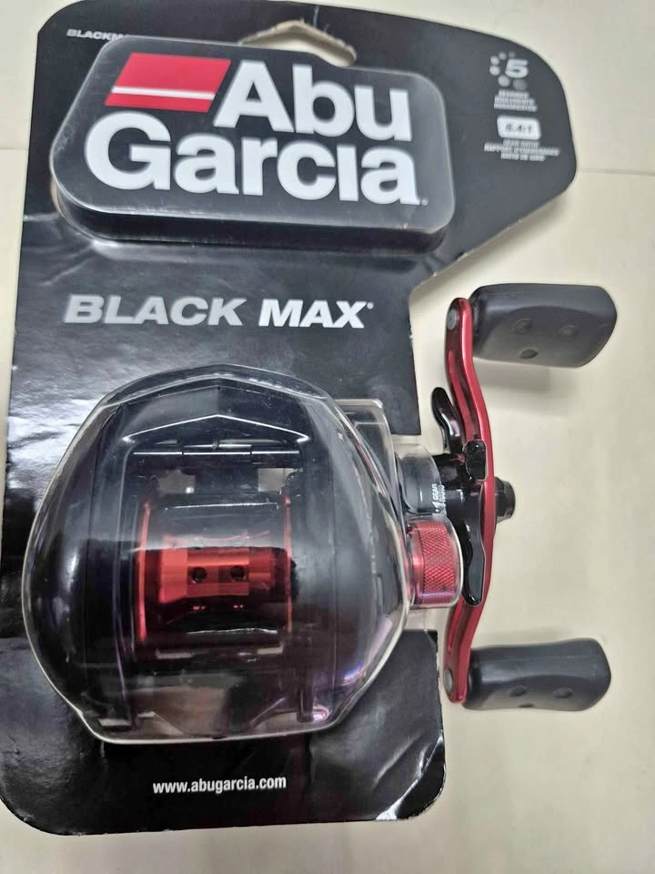 Abu Garcia Black Max baitcaster fishing reel