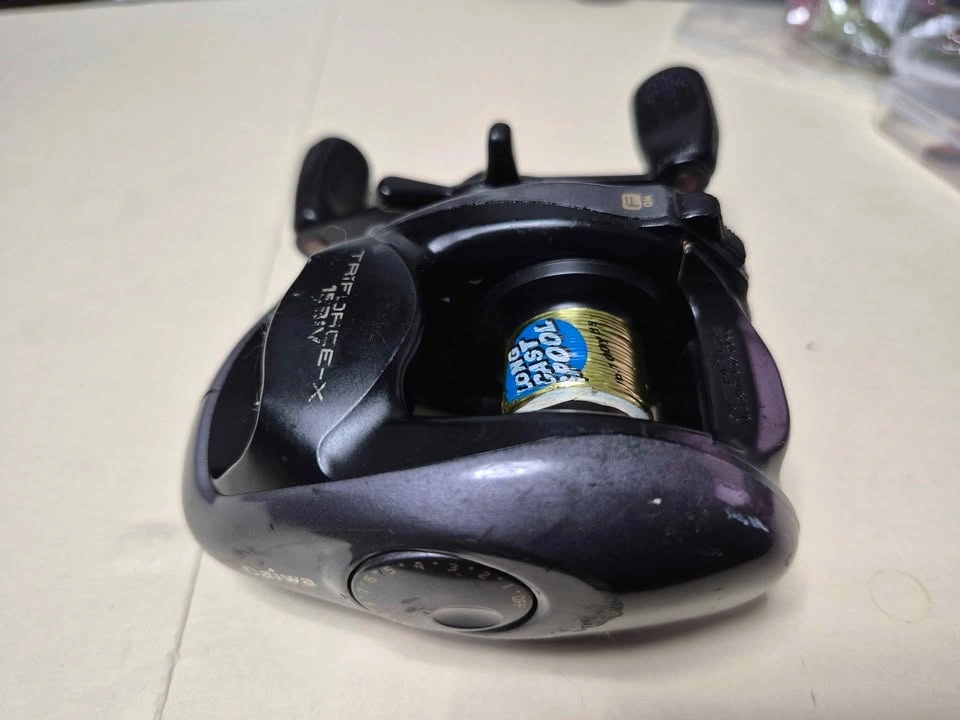 Daiwa Triforce-x baitcaster fishing reel - photo 2