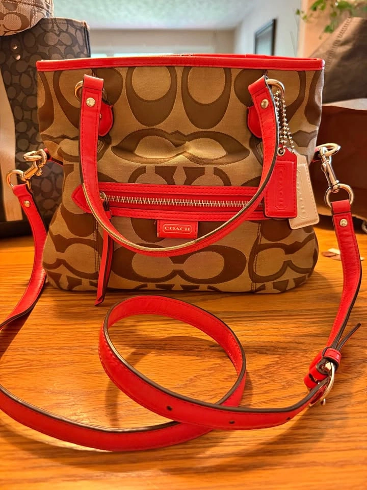 COACH DAISY MIA