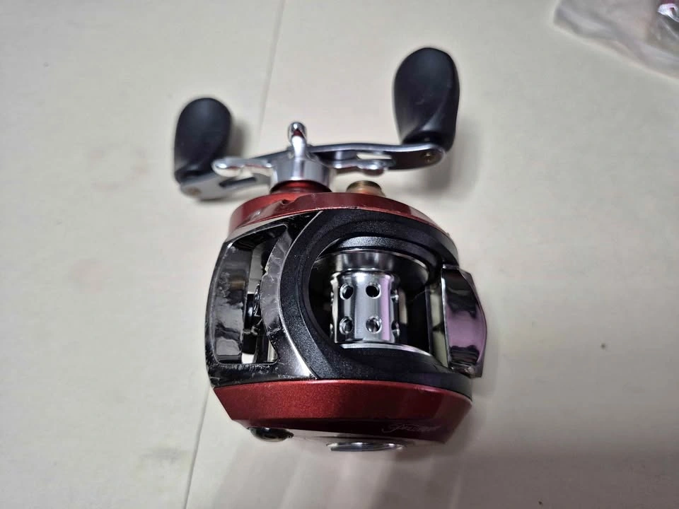 Pflueger Templar baitcaster fishing reel