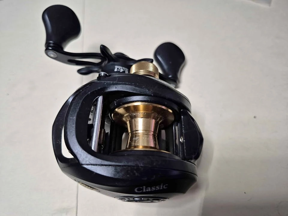 Lew's Speed Spool Classic baitcaster fishing reel