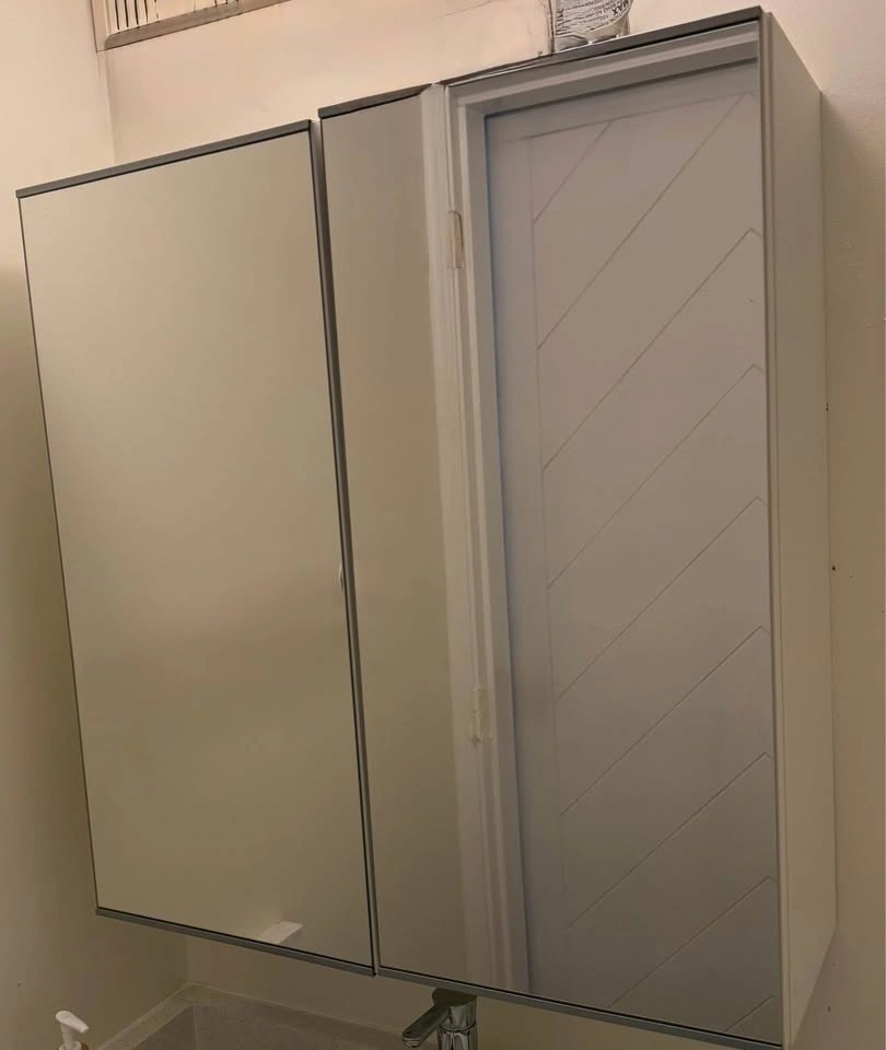 IKEA mirror (cabinet) - photo 4
