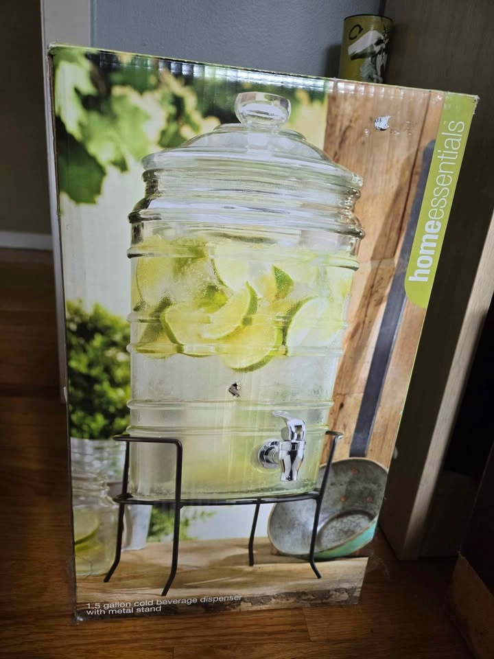 Home Essentials 1.5 Gallon Glass Beverage Dispenser with Stand - photo 4