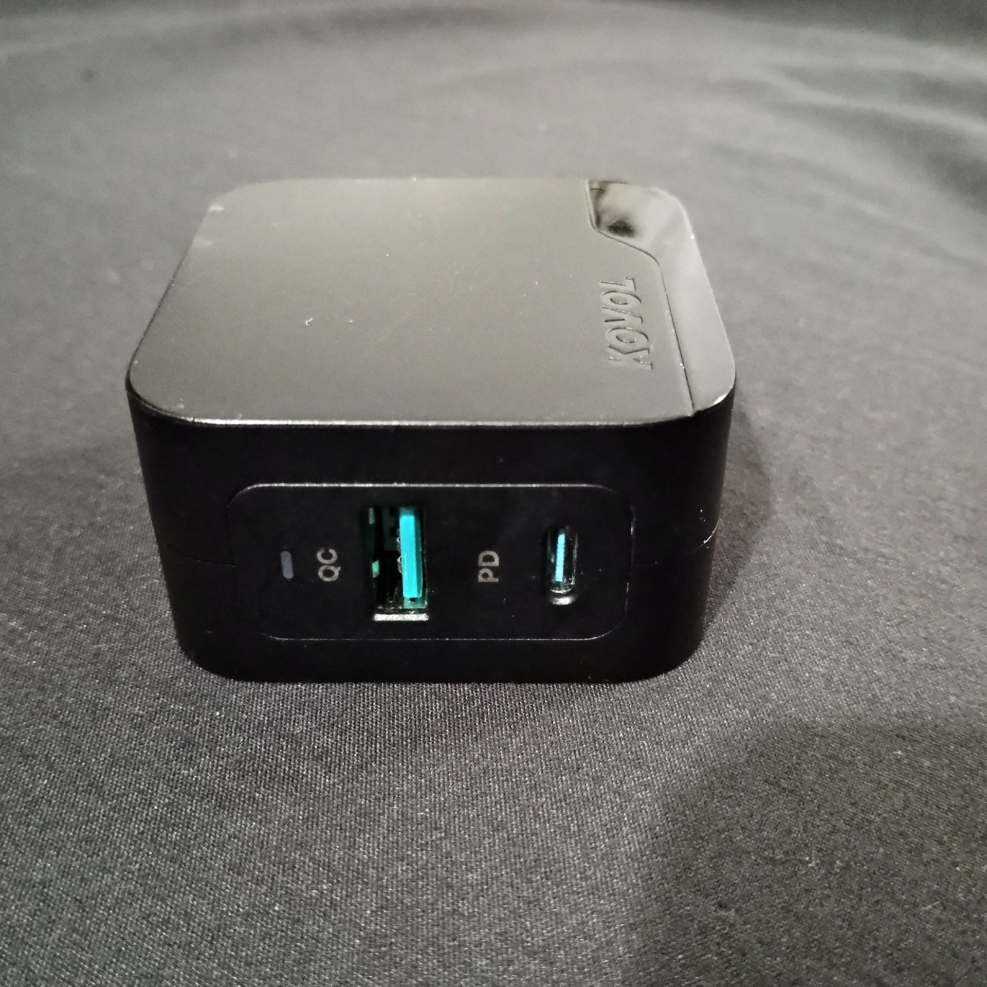 GaN Charger Brick