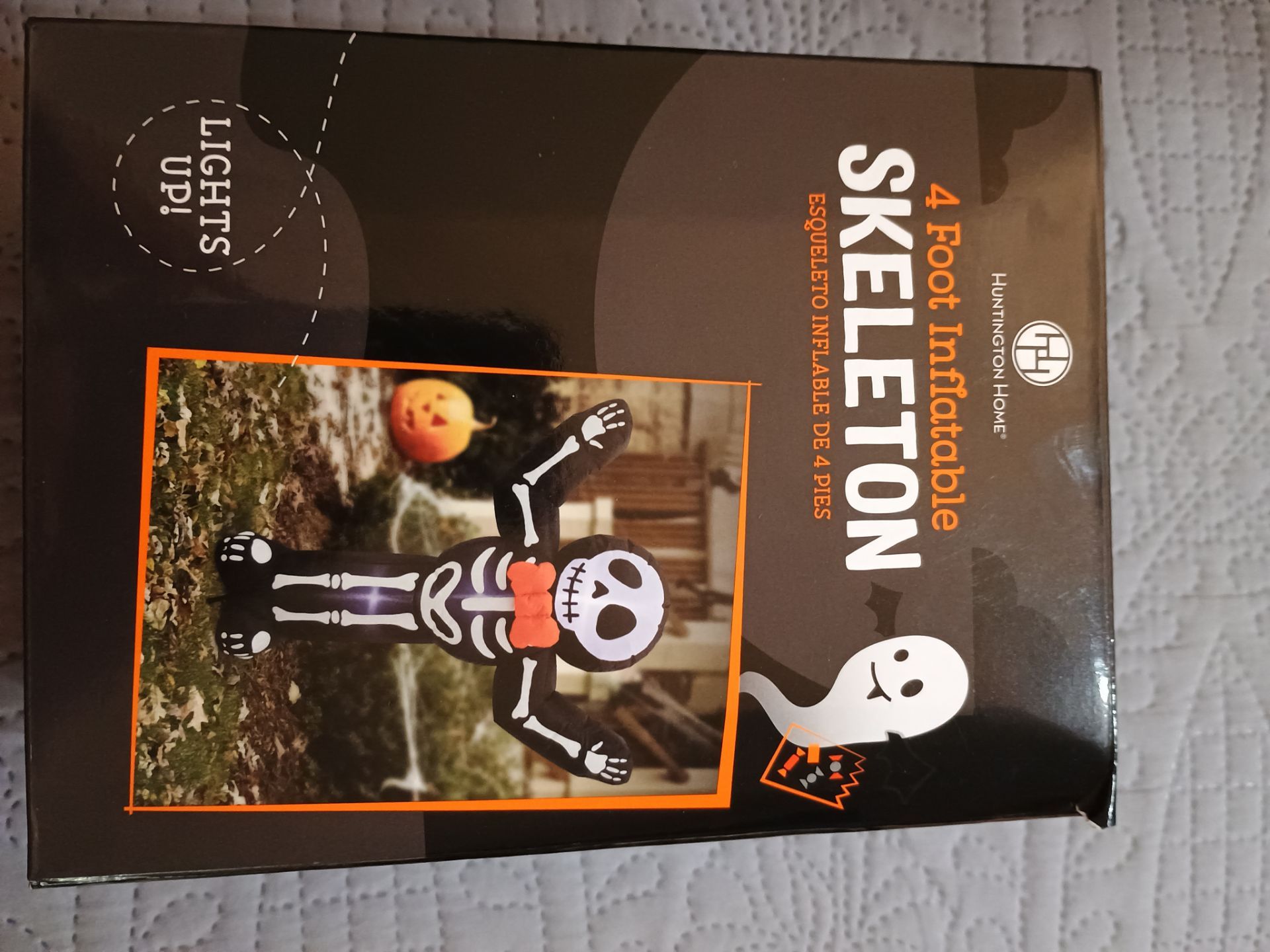 4 Foot inflatable Skeleton Halloween Decoration
