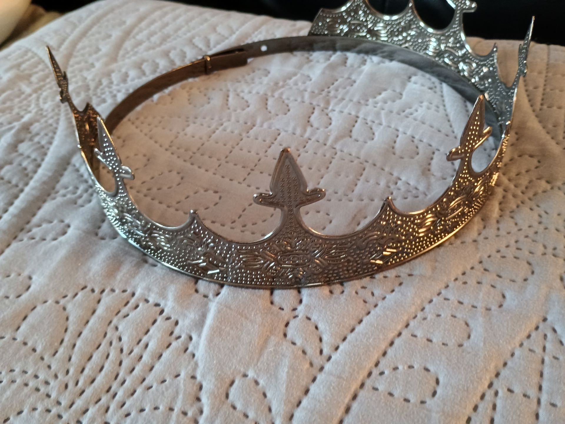 Adjustable silver Toned King/Prince Crown
